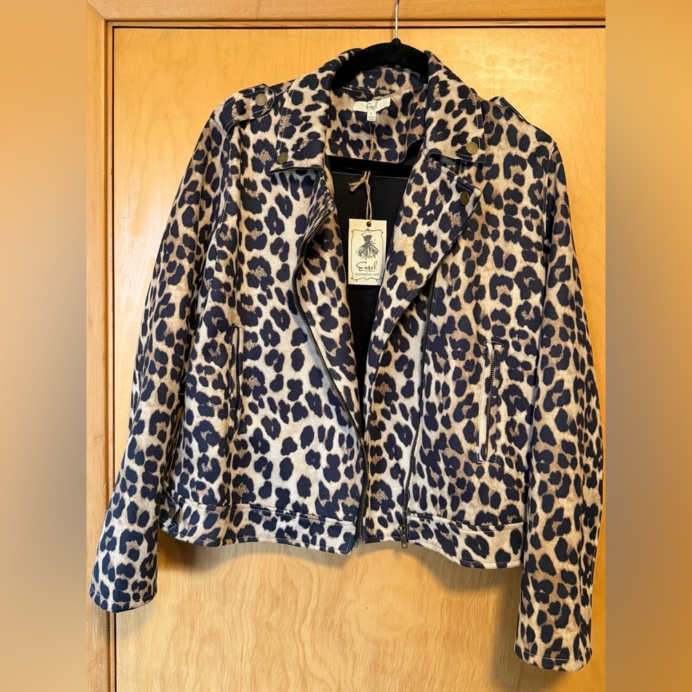 Easel Leopard Print Stretch Jacket- Large